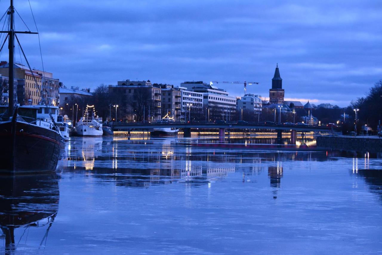 Riverside Lux With 2 Bedrooms, Car Park Garage And Sauna Åbo Exteriör bild